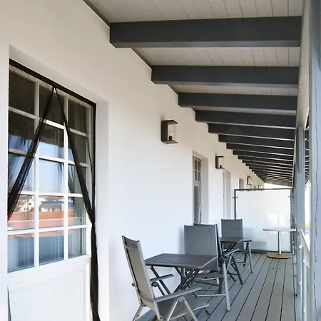 Haus Ahlbeck 펜션 *